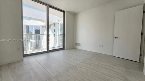 77 SE 5th Street Miami FL 33131