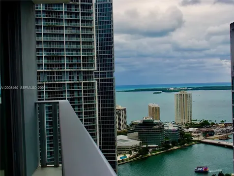 77 SE 5th Street Miami FL 33131