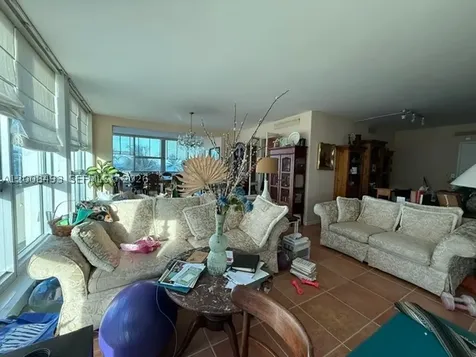 5055 Collins Avenue Miami Beach FL 33140