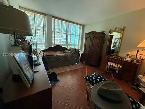 5055 Collins Avenue Miami Beach FL 33140