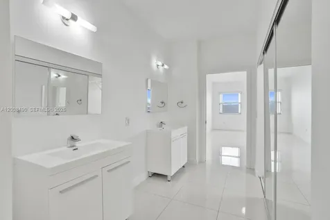 10750 NW 66th Street Doral FL 33178