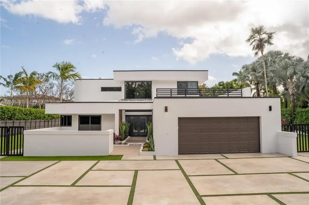 10475 SW 72nd Avenue Pinecrest FL 33156