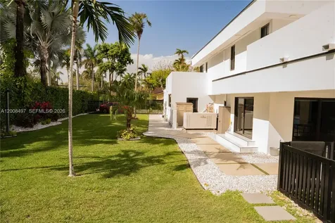 10475 SW 72nd Avenue Pinecrest FL 33156