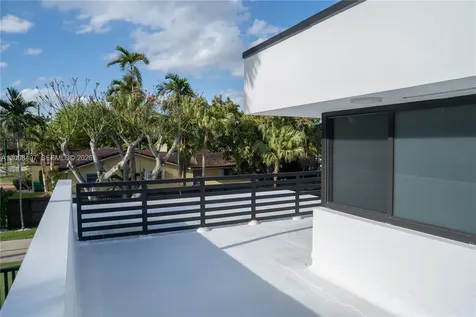 10475 SW 72nd Avenue Pinecrest FL 33156