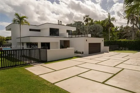 10475 SW 72nd Avenue Pinecrest FL 33156
