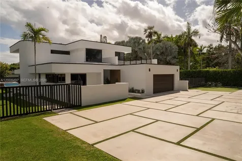10475 SW 72nd Avenue Pinecrest FL 33156