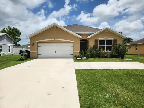 2257 SW Import Drive Port St. Lucie FL 34953