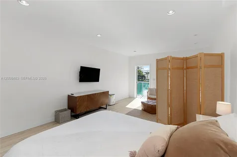 2445 Lake Pancoast Drive Miami Beach FL 33140