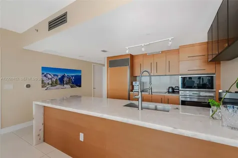 465 Brickell Avenue Miami FL 33131