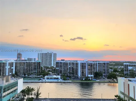 3505 S Ocean Drive Hollywood FL 33019