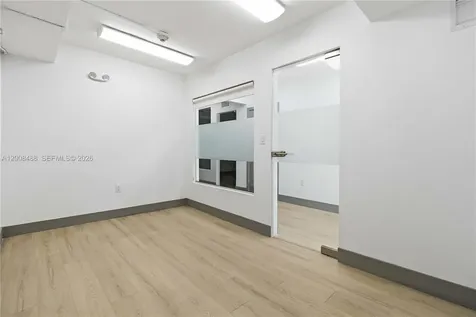 470 NW 22nd Avenue Miami FL 33125
