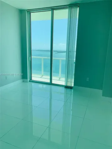 218 SE 14th Street Miami FL 33131