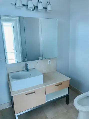218 SE 14th Street Miami FL 33131
