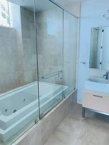 218 SE 14th Street Miami FL 33131
