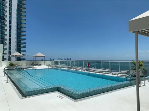 218 SE 14th Street Miami FL 33131