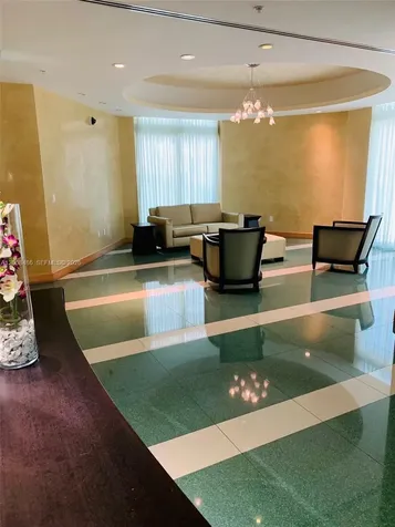 218 SE 14th Street Miami FL 33131