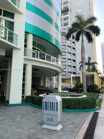 218 SE 14th Street Miami FL 33131