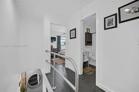 450 SE 7th Street Dania Beach FL 33004