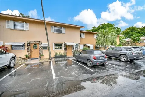 450 SE 7th Street Dania Beach FL 33004