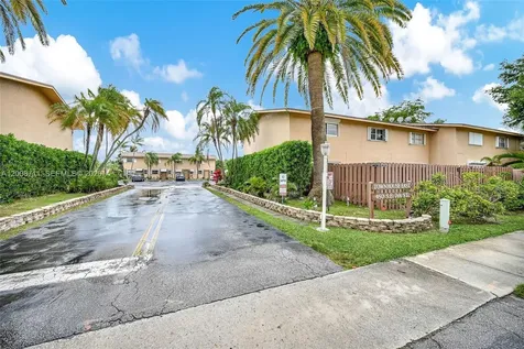 450 SE 7th Street Dania Beach FL 33004