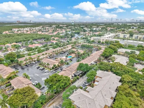 450 SE 7th Street Dania Beach FL 33004