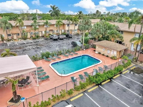 450 SE 7th Street Dania Beach FL 33004