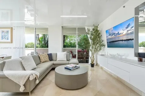 17555 Atlantic Boulevard Sunny Isles Beach FL 33160