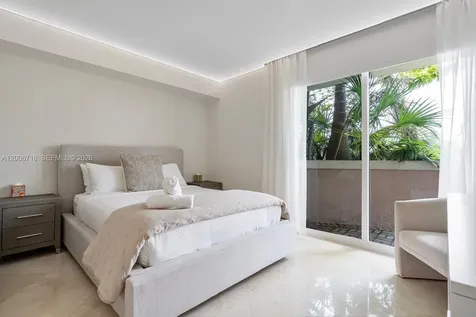 17555 Atlantic Boulevard Sunny Isles Beach FL 33160