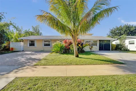 740 Buttonwood Road North Palm Beach FL 33408