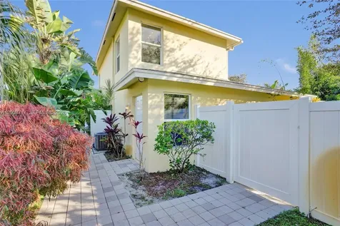 740 Buttonwood Road North Palm Beach FL 33408