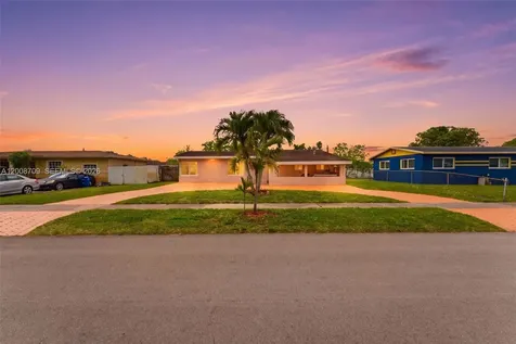 1440 NW 179th Terrace Miami Gardens FL 33169
