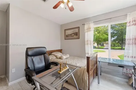 1440 NW 179th Terrace Miami Gardens FL 33169
