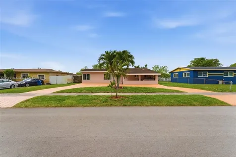 1440 NW 179th Terrace Miami Gardens FL 33169