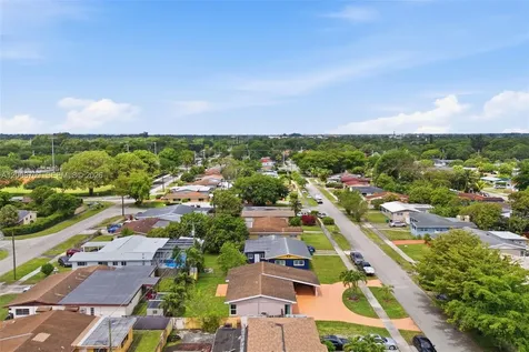 1440 NW 179th Terrace Miami Gardens FL 33169