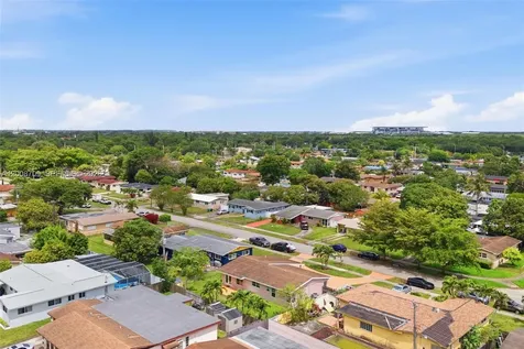 1440 NW 179th Terrace Miami Gardens FL 33169