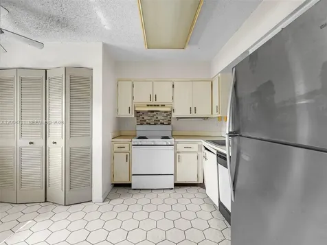 480 NW 76th Avenue Margate FL 33063