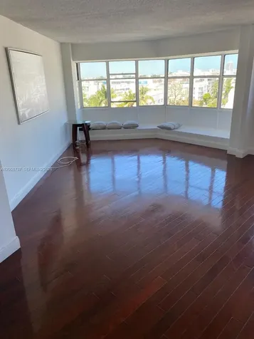 1881 Washington Avenue Miami Beach FL 33139