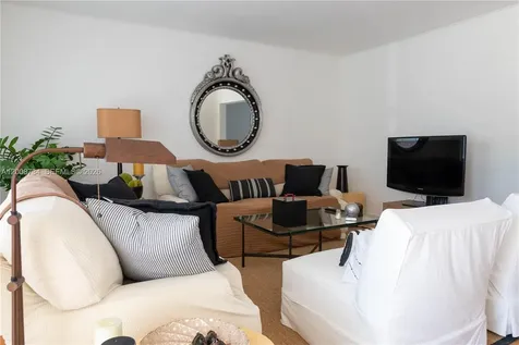 611 74th Street Miami Beach FL 33141