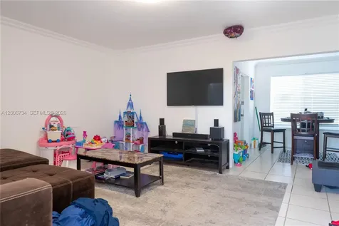 611 74th Street Miami Beach FL 33141
