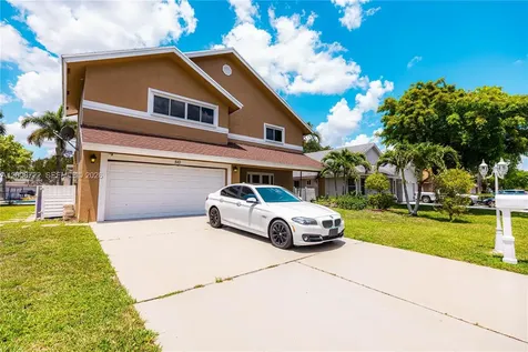 510 NW 207th Avenue Pembroke Pines FL 33029
