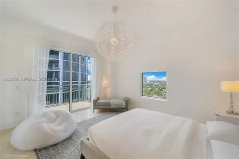 3400 SW 27th Avenue Miami FL 33133