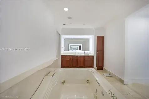 3400 SW 27th Avenue Miami FL 33133