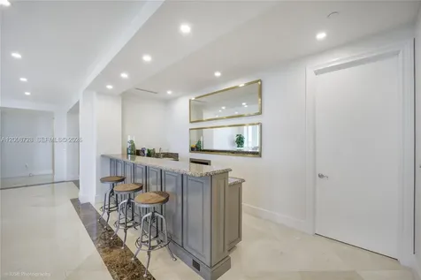 3400 SW 27th Avenue Miami FL 33133