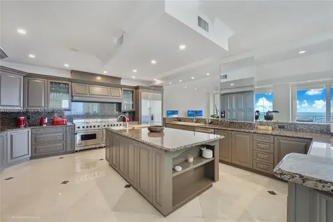 3400 SW 27th Avenue Miami FL 33133