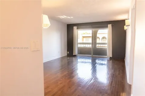 7703 Camino Real Miami FL 33143