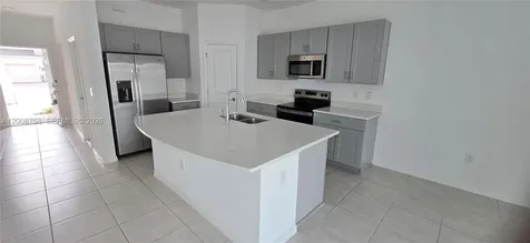 2978 Canary Avenue Davenport FL 33837