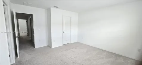 2978 Canary Avenue Davenport FL 33837