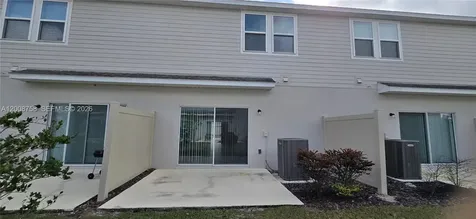 2978 Canary Avenue Davenport FL 33837