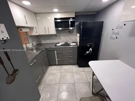 488 NW 165th Street Road Miami FL 33169