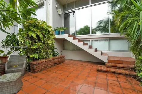 6821 Brookline Drive Hialeah FL 33015